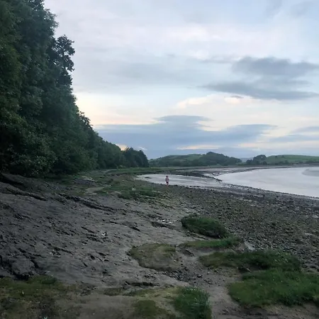 Log Village * ألفرستون